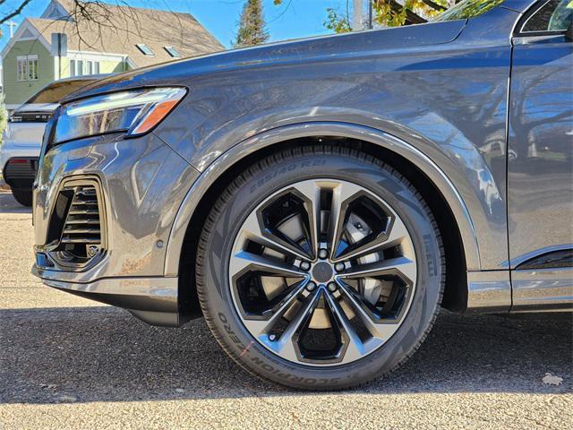new 2026 Audi Q7 car, priced at $78,295