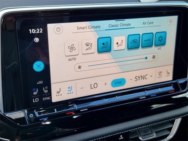 new 2026 Volkswagen Atlas Cross Sport car, priced at $54,383