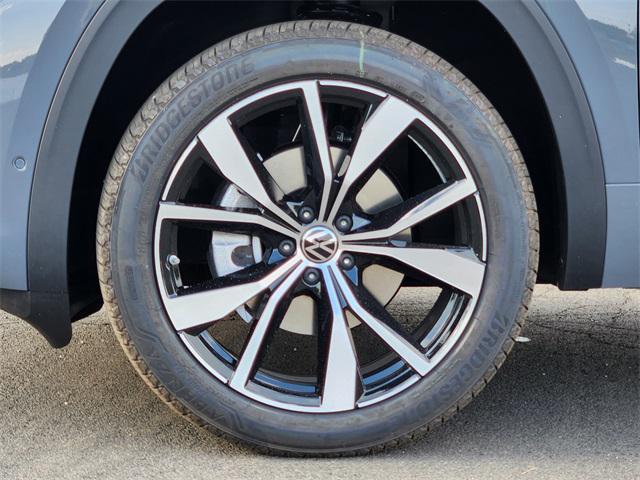 new 2026 Volkswagen Atlas Cross Sport car, priced at $54,783