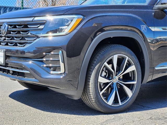 new 2025 Volkswagen Atlas car, priced at $51,412