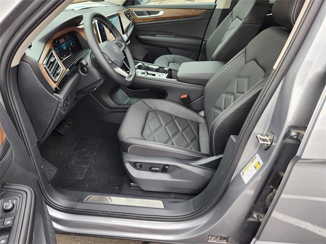 new 2025 Volkswagen Atlas car, priced at $40,941