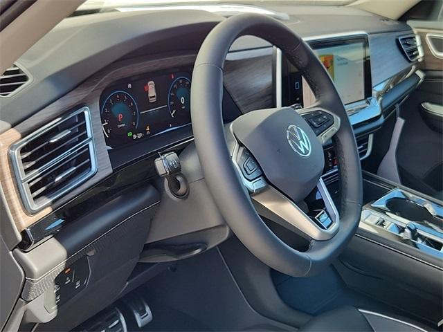 new 2024 Volkswagen Atlas car, priced at $55,778