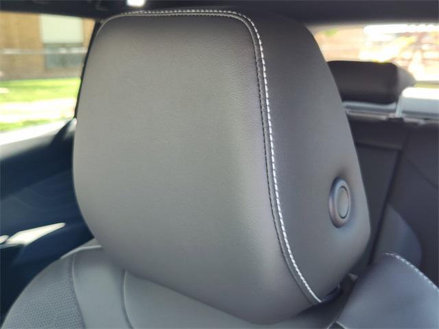 new 2025 Volkswagen ID.4 car, priced at $49,532