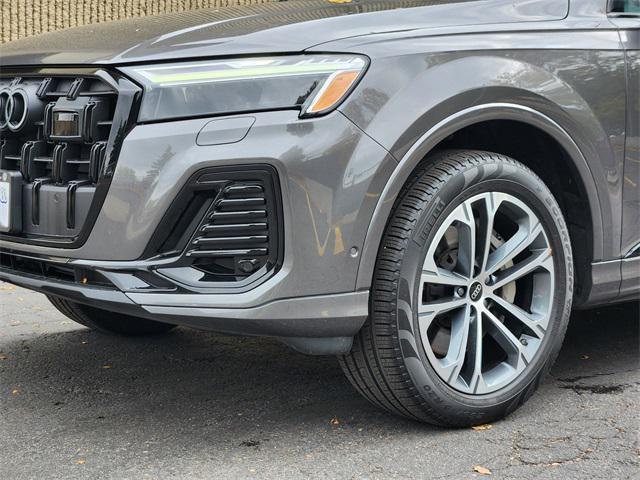 used 2025 Audi Q7 car, priced at $55,878