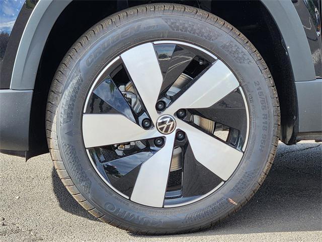 new 2025 Volkswagen Taos car, priced at $27,006