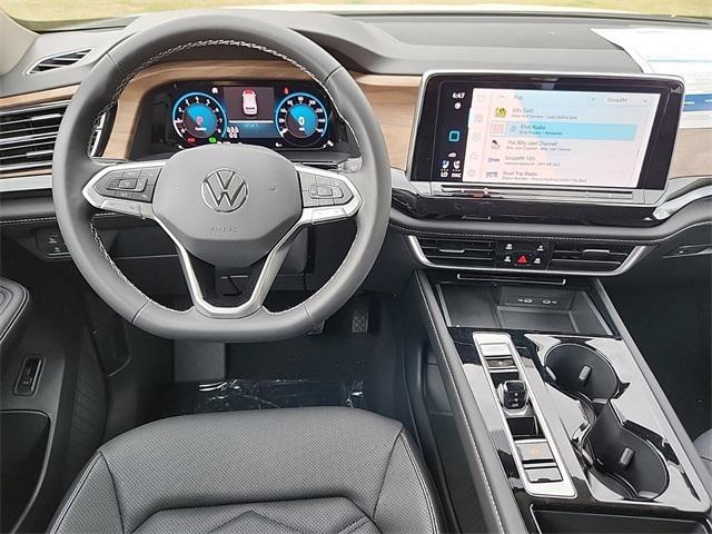 new 2024 Volkswagen Atlas car, priced at $43,476