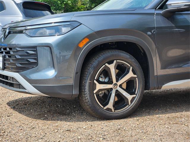 new 2025 Volkswagen Tiguan car, priced at $34,793