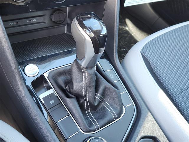 new 2025 Volkswagen Taos car, priced at $27,376