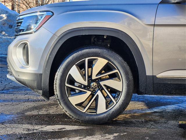 new 2025 Volkswagen Atlas car, priced at $46,011