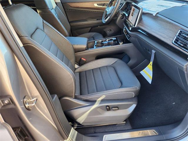 new 2025 Volkswagen Atlas car, priced at $46,011