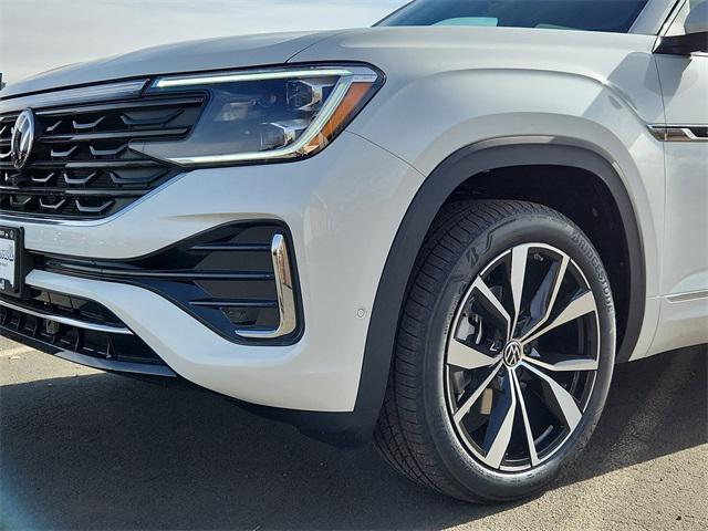 new 2026 Volkswagen Atlas car, priced at $54,498