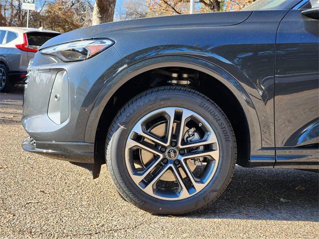 new 2025 Audi Q5 car, priced at $57,660