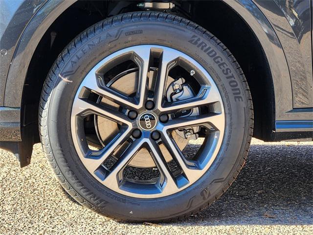 new 2025 Audi Q5 car, priced at $57,660