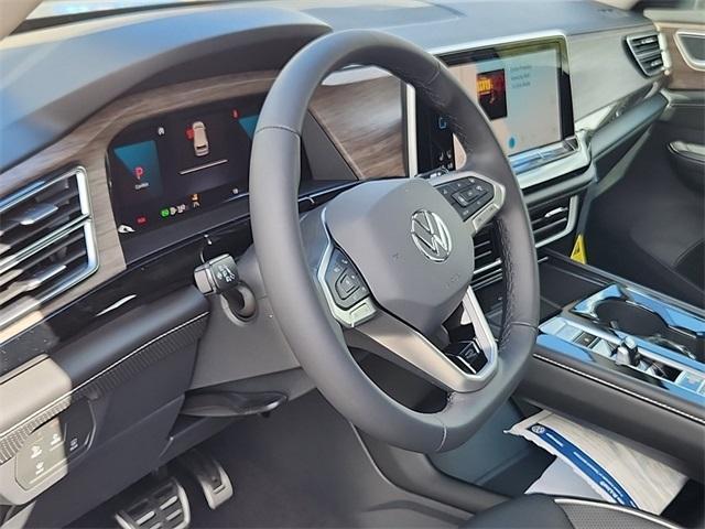 new 2024 Volkswagen Atlas car, priced at $55,951