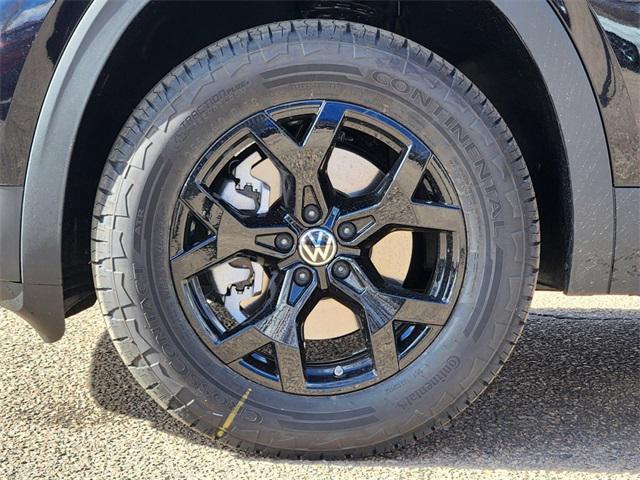 new 2025 Volkswagen Atlas car, priced at $44,856