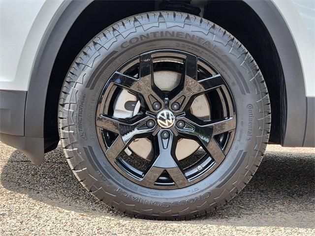 used 2024 Volkswagen Atlas car, priced at $44,987