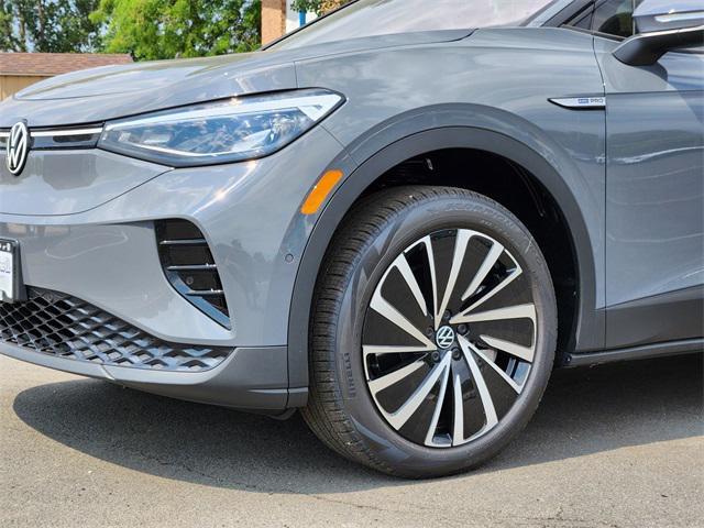 new 2025 Volkswagen ID.4 car, priced at $51,161