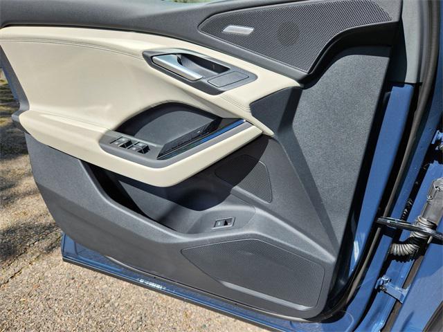 new 2025 Audi Q6 e-tron car, priced at $76,450