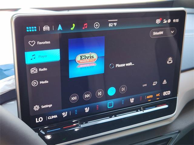 new 2025 Volkswagen ID.4 car, priced at $41,999
