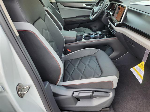 new 2025 Volkswagen Atlas car, priced at $45,602
