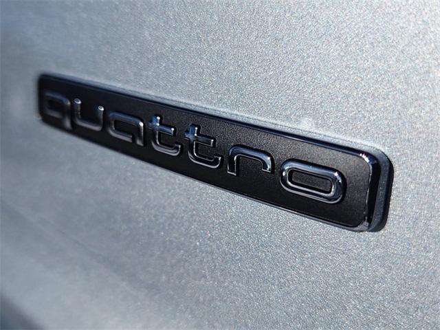 new 2024 Audi Q7 car, priced at $68,075