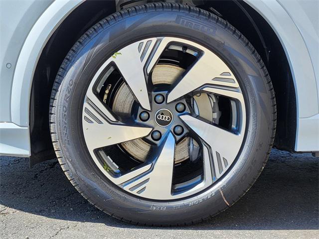 new 2025 Audi Q6 e-tron car, priced at $76,450