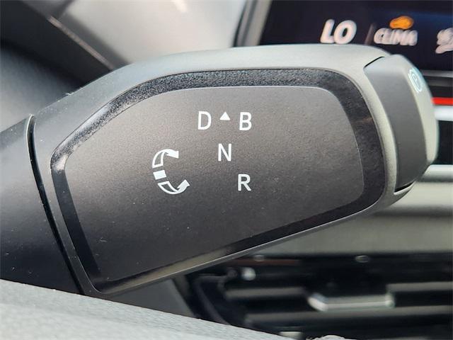 new 2025 Volkswagen ID.4 car, priced at $46,432