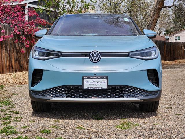 new 2025 Volkswagen ID.4 car, priced at $52,811