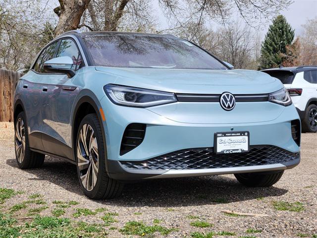 new 2025 Volkswagen ID.4 car, priced at $52,811