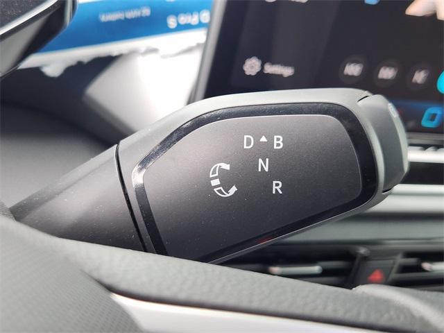 new 2025 Volkswagen ID.4 car, priced at $47,432
