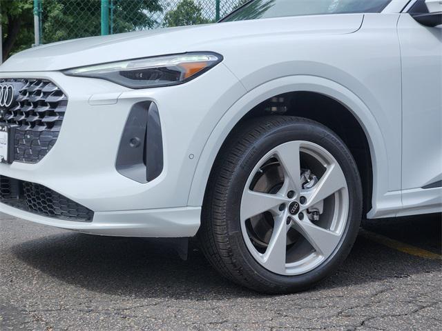 new 2025 Audi Q5 car, priced at $60,025