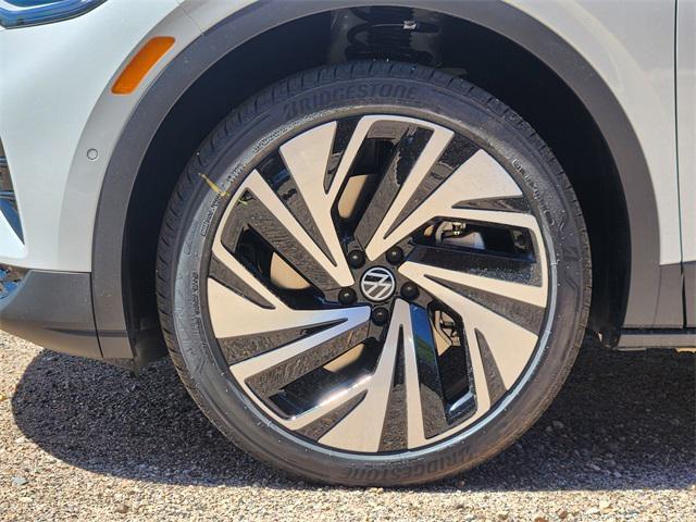 new 2025 Volkswagen ID.4 car, priced at $48,814