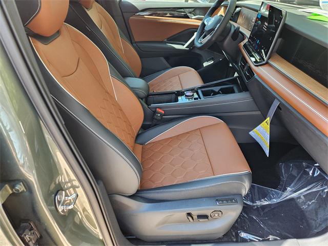 new 2025 Volkswagen Tiguan car, priced at $42,643