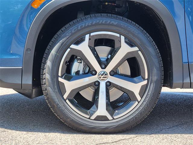new 2025 Volkswagen Tiguan car, priced at $37,015