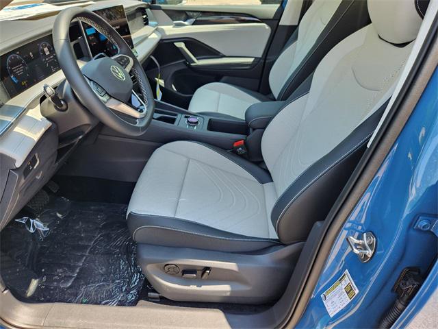 new 2025 Volkswagen Tiguan car, priced at $37,015