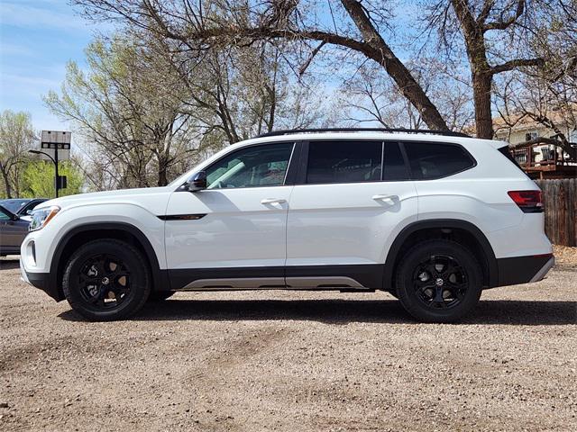new 2025 Volkswagen Atlas car, priced at $47,404