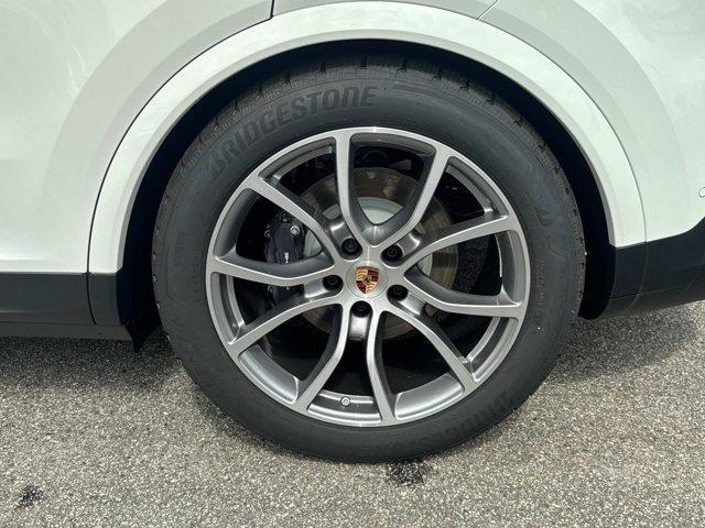 new 2025 Porsche Cayenne car, priced at $108,784