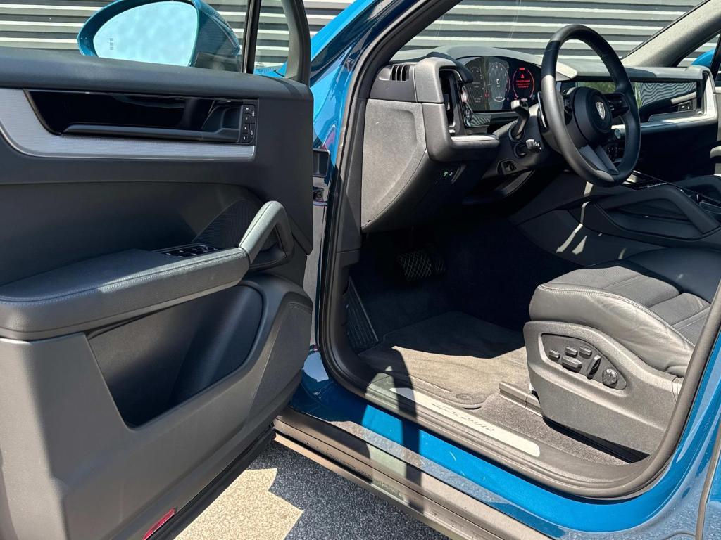 used 2024 Porsche Cayenne car, priced at $80,820