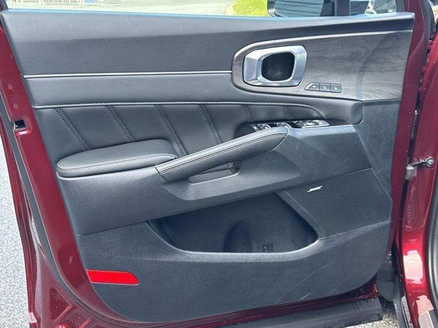 used 2025 Kia Sorento car, priced at $40,490