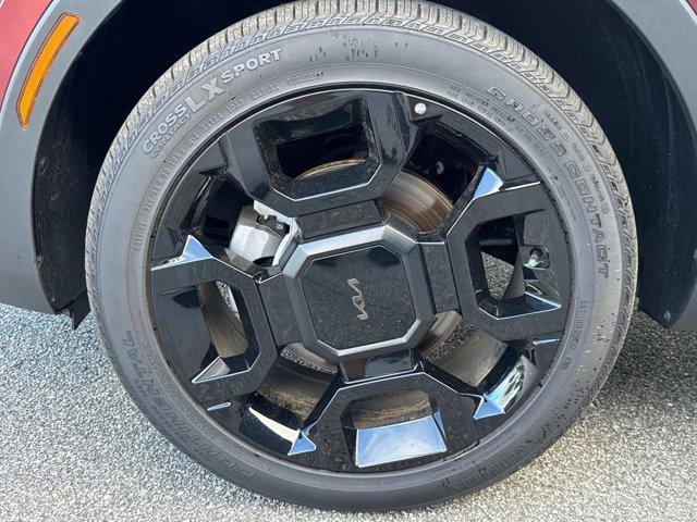 used 2025 Kia Sorento car, priced at $40,490
