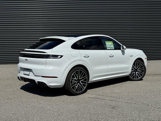 new 2025 Porsche Cayenne car, priced at $192,425