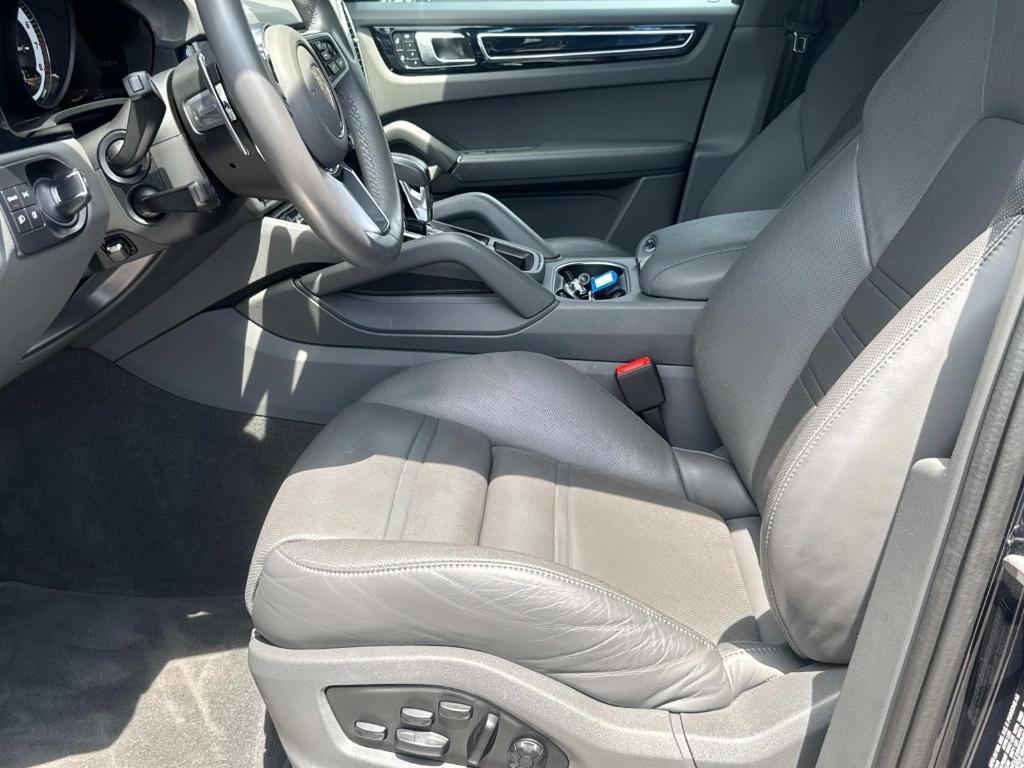 used 2022 Porsche Cayenne E-Hybrid Coupe car, priced at $72,990