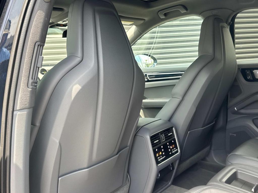 used 2022 Porsche Cayenne E-Hybrid Coupe car, priced at $72,990