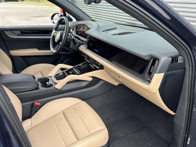 new 2025 Porsche Cayenne car, priced at $110,475