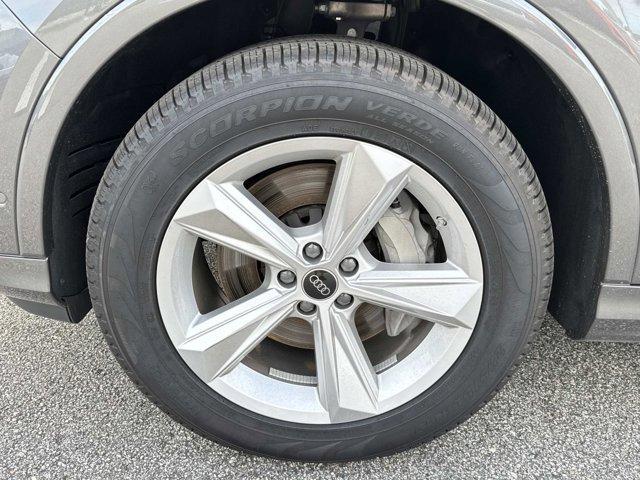used 2025 Audi Q7 car, priced at $56,990