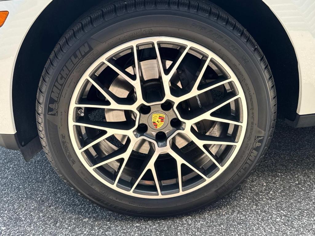 used 2018 Porsche Macan car, priced at $29,990