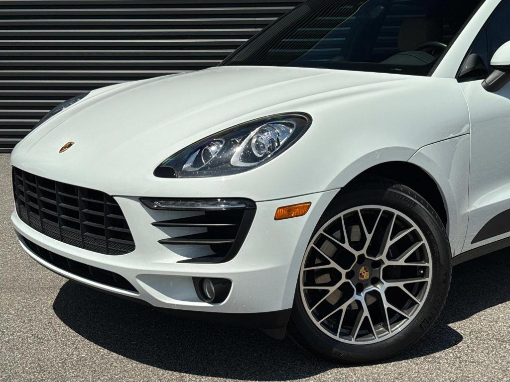 used 2018 Porsche Macan car, priced at $29,990