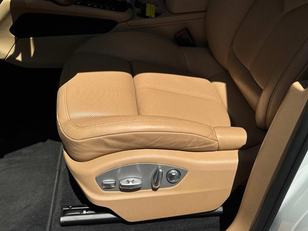 used 2018 Porsche Macan car, priced at $29,990
