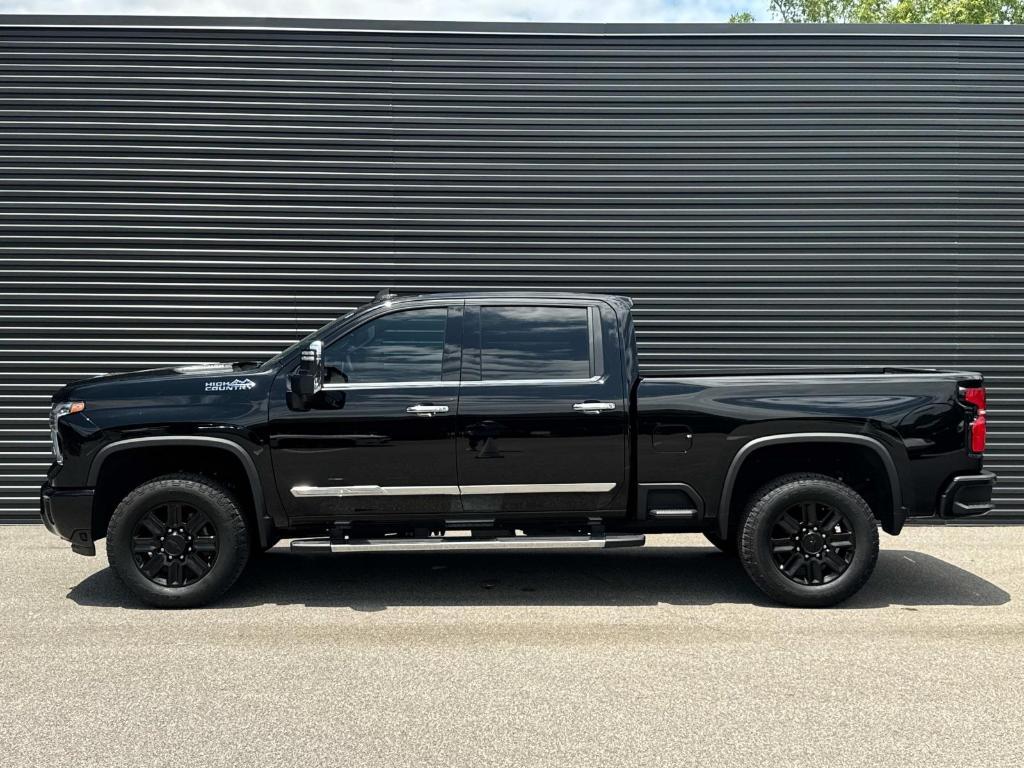 used 2025 Chevrolet Silverado 3500 car, priced at $85,990
