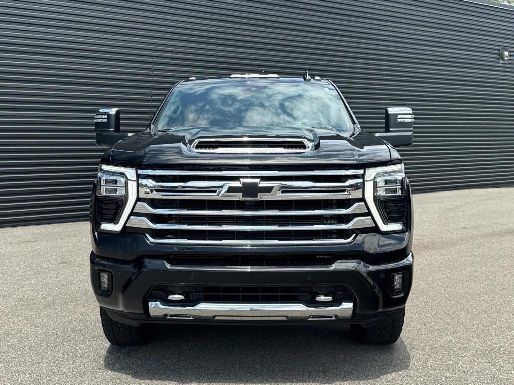 used 2025 Chevrolet Silverado 3500 car, priced at $85,990